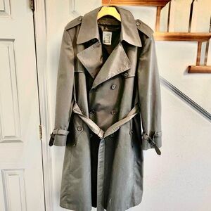 Dior trench 44R for porter stevens New Orleans used 1x like new 9.75/10